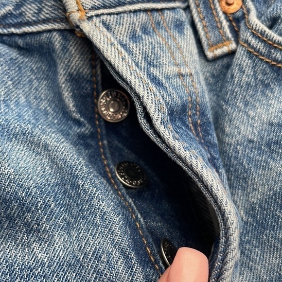 LEVI’S wedgie Jeans light distressed frayed hems button fly y2k sz 26 - Picture 8 of 16